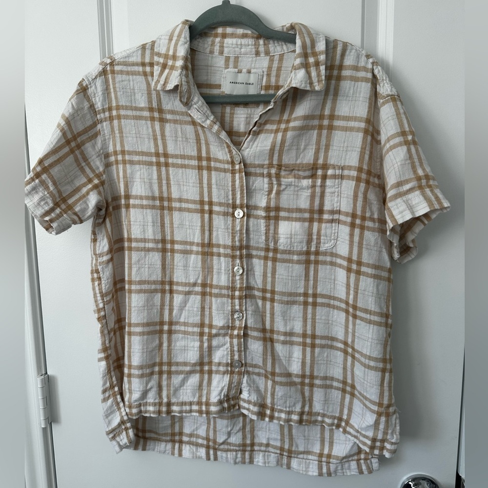 American Eagle Outfitters Plaid Button Down Shirt